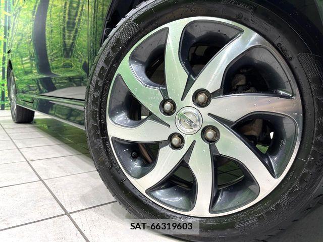 Nissan ROOX 2013-02 7962656-12