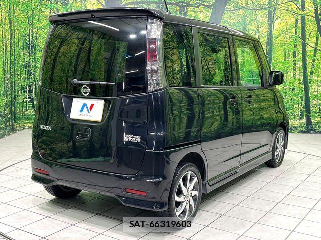 Nissan ROOX 2013-02 7962656-16