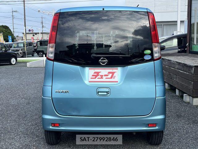 Nissan ROOX 2013-02 7963632-11