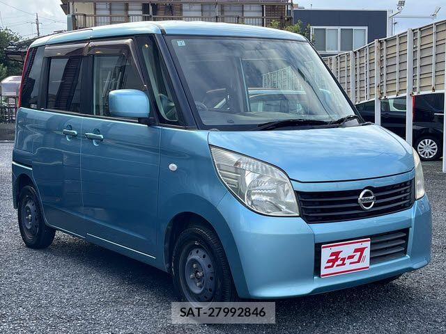Nissan ROOX 2013-02 7963632-6