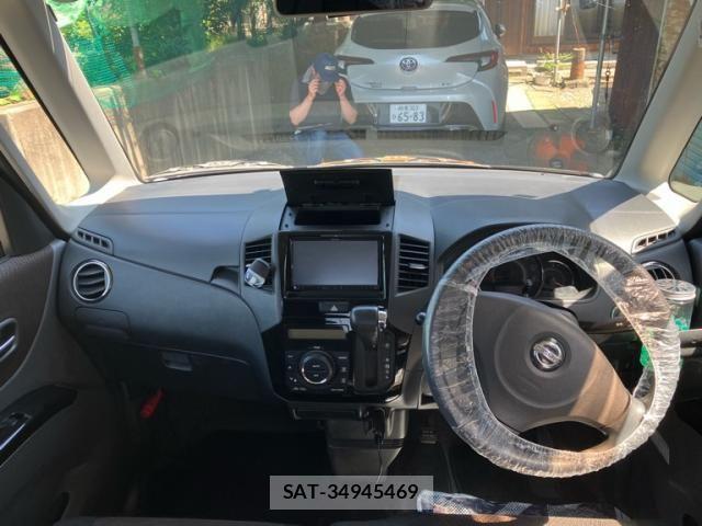 Nissan ROOX 2011-07 7980890-13
