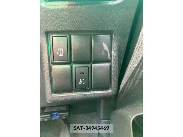 Nissan ROOX 2011-07 7980890-17