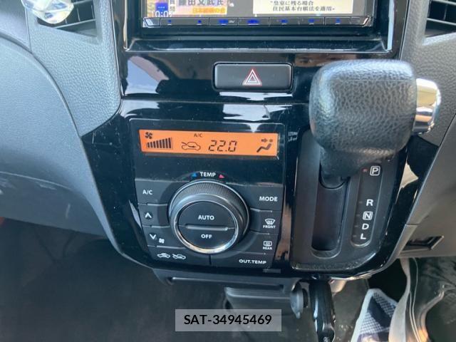 Nissan ROOX 2011-07 7980890-21