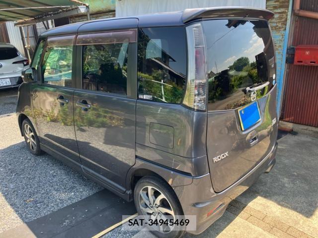 Nissan ROOX 2011-07 7980890-6