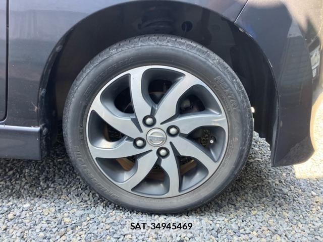 Nissan ROOX 2011-07 7980890-8