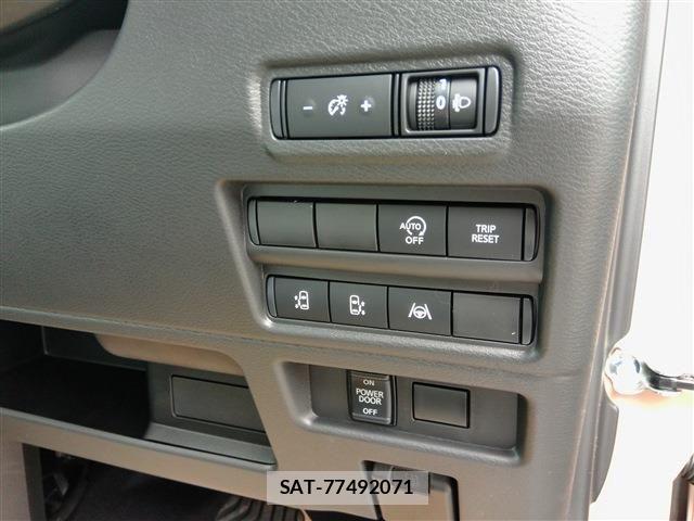 Nissan ROOX 2026-06 7980881-23