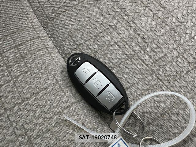 Nissan ROOX 2022-09 7980891-21