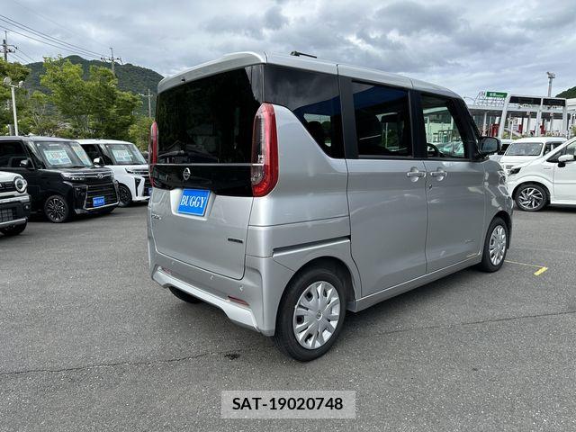 Nissan ROOX 2022-09 7980891-3
