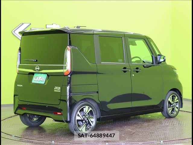 Nissan ROOX 2023-07 8037996-1