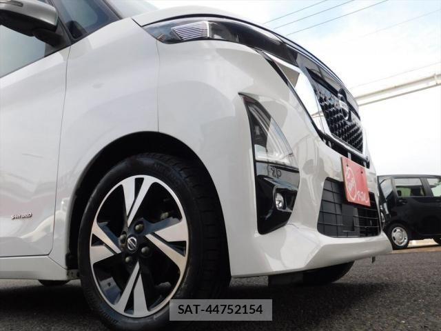Nissan ROOX 2020-05 8038014-11