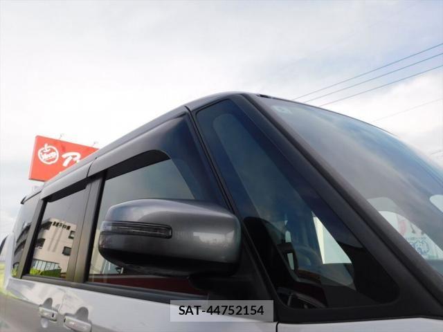 Nissan ROOX 2020-05 8038014-15