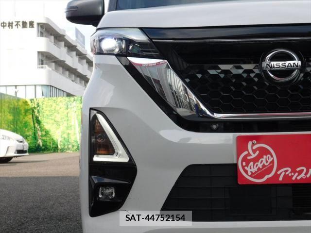 Nissan ROOX 2020-05 8038014-22