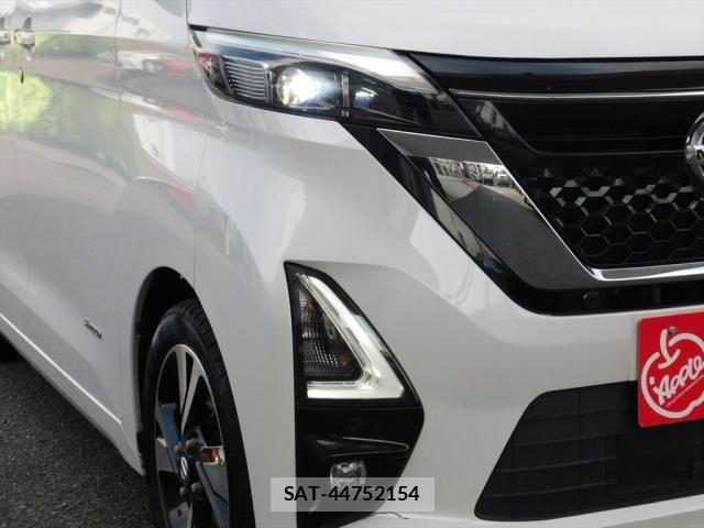 Nissan ROOX 2020-05 8038014-24