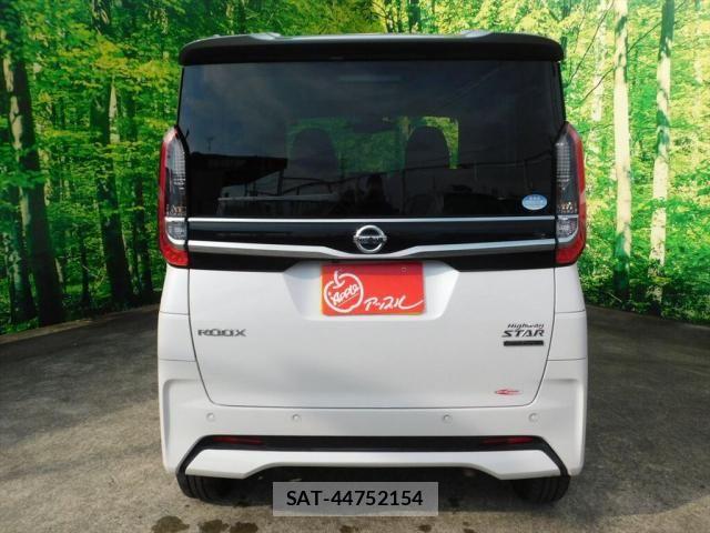 Nissan ROOX 2020-05 8038014-2