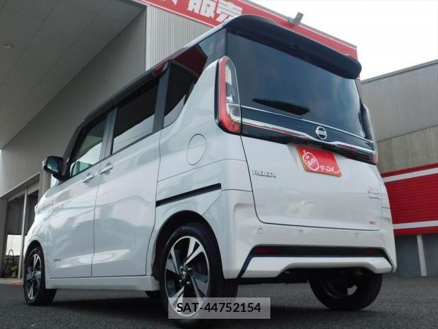 Nissan ROOX 2020-05 8038014-8
