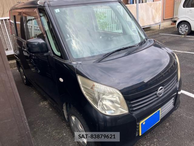 Nissan ROOX 2011-01 8038027-1