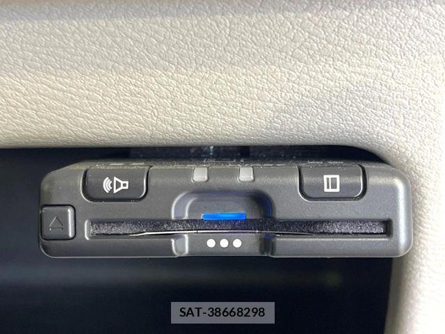 Nissan ROOX 2020-08 8038010-6