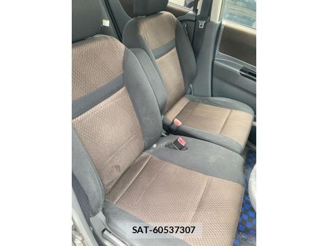 Nissan ROOX 2010-02 8038025-11