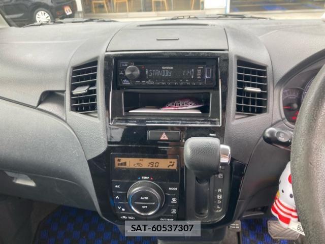 Nissan ROOX 2010-02 8038025-17