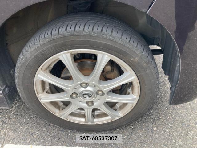 Nissan ROOX 2010-02 8038025-3