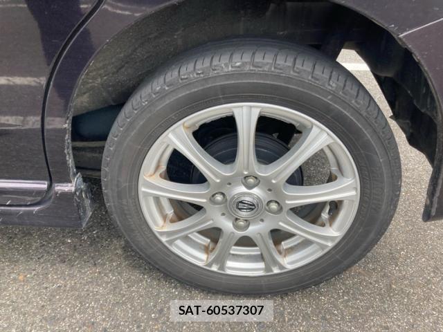Nissan ROOX 2010-02 8038025-5