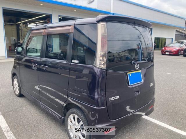 Nissan ROOX 2010-02 8038025-8
