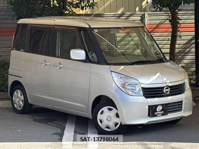 Nissan ROOX 2012-07 8038018-14