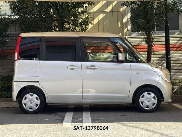 Nissan ROOX 2012-07 8038018-15