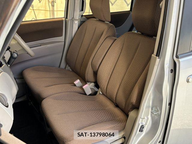 Nissan ROOX 2012-07 8038018-22
