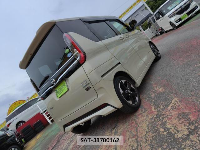 Nissan ROOX 2021-01 8037998-25