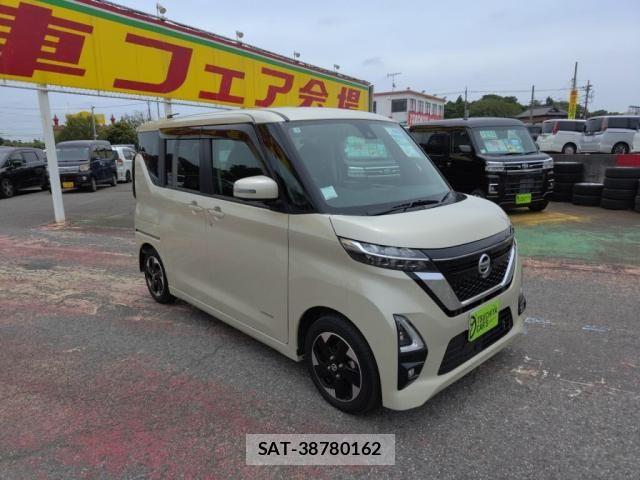 Nissan ROOX 2021-01 8037998-8
