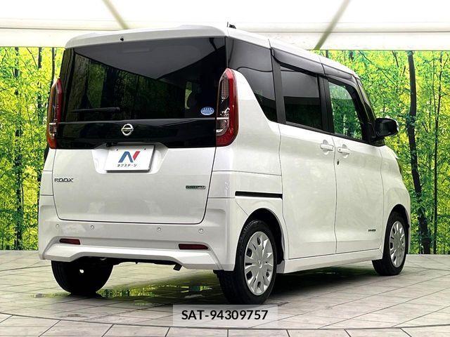 Nissan ROOX 2021-09 8038011-15