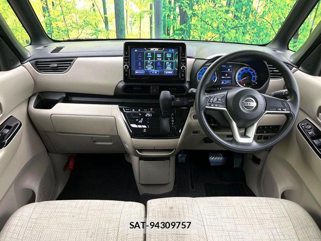Nissan ROOX 2021-09 8038011-1