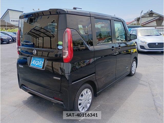Nissan ROOX 2021-06 8038020-3