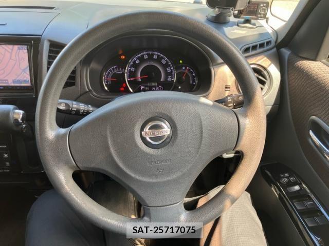 Nissan ROOX 2010-11 8038026-14
