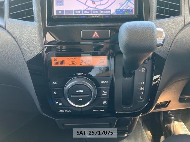 Nissan ROOX 2010-11 8038026-16