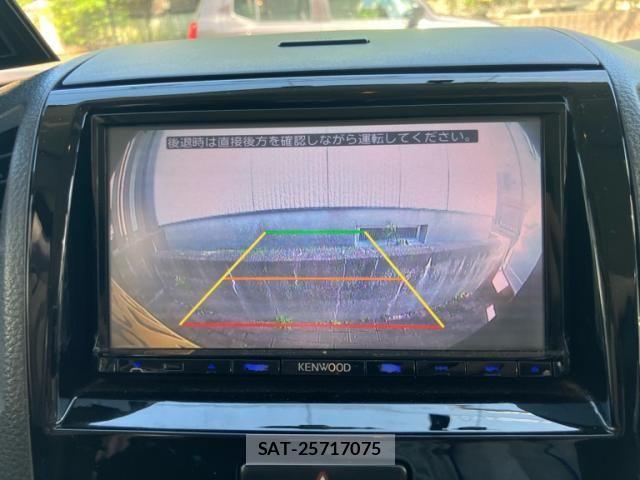 Nissan ROOX 2010-11 8038026-19