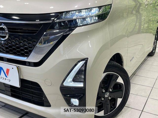 Nissan ROOX 2021-09 8075409-11