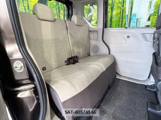 Nissan ROOX 2022-05 8075415-8