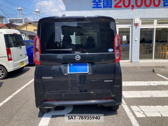 Nissan ROOX 2021-04 8075419-3