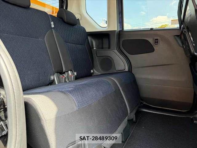 Nissan ROOX 2022-06 8101667-17