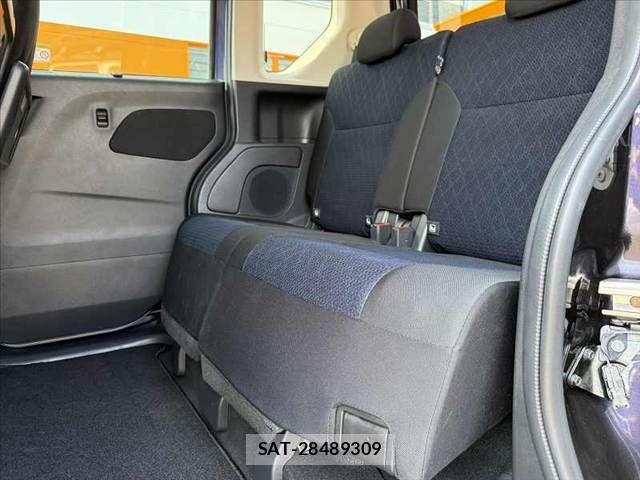 Nissan ROOX 2022-06 8101667-18