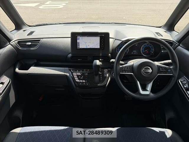 Nissan ROOX 2022-06 8101667-1
