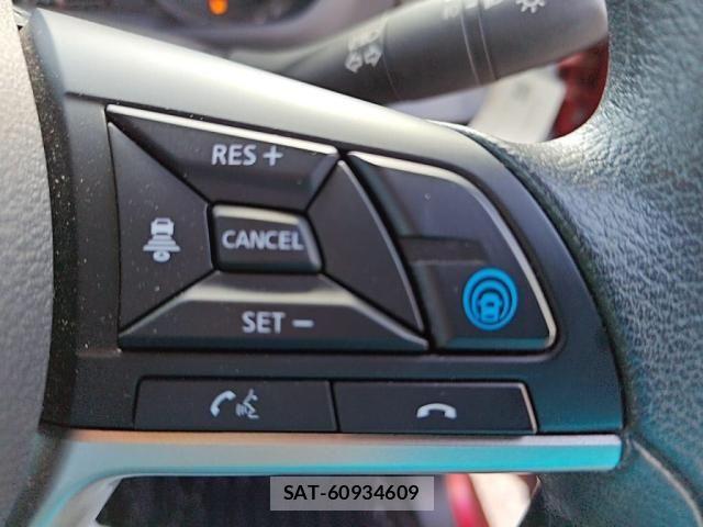 Nissan ROOX 2023-09 8101662-14