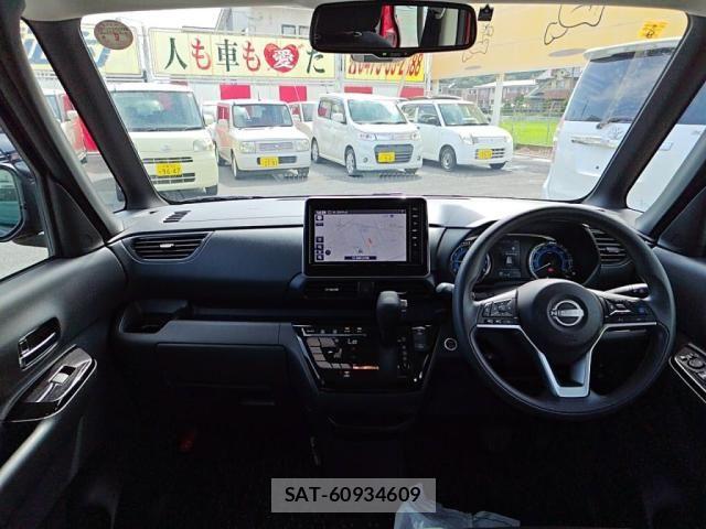 Nissan ROOX 2023-09 8101662-2