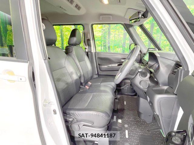 Nissan ROOX 2023-02 8101654-7