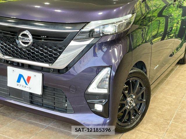 Nissan ROOX 2020-07 8101670-11