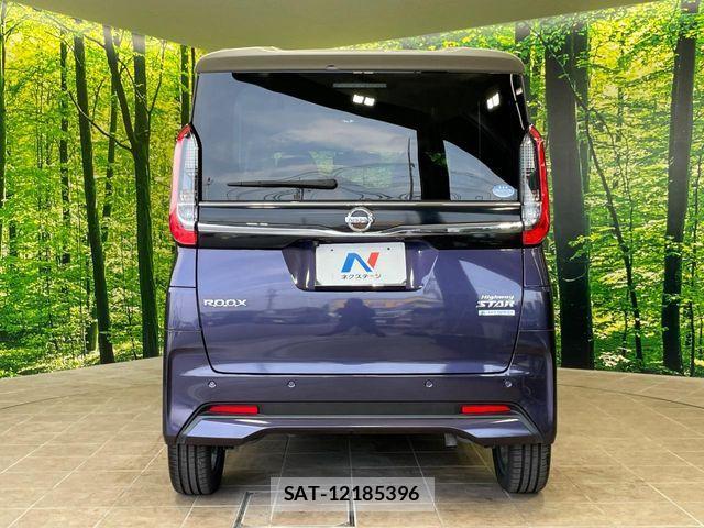 Nissan ROOX 2020-07 8101670-14
