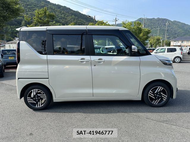 Nissan ROOX 2023-11 8101663-3