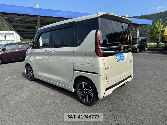 Nissan ROOX 2023-11 8101663-6